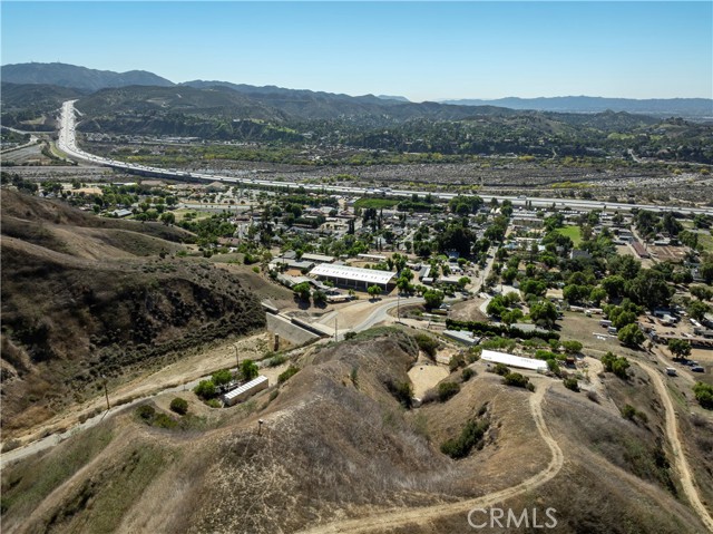 10161 Foothill Boulevard, Sylmar CA: https://media.crmls.org/medias/6b1caf07-9f24-4e3e-a8f1-d7a15de54b3c.jpg