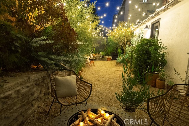 1217 Avenue 56, Highland Park CA: https://media.crmls.org/medias/6b1e8a12-aecc-447f-aa95-308baa140c21.jpg