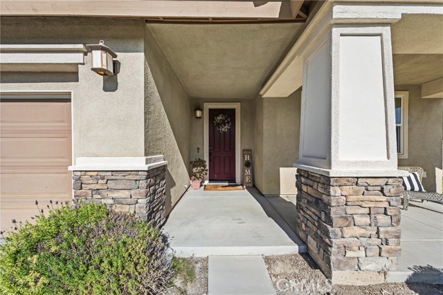 7462 Silver Saddle Court, Eastvale CA: https://media.crmls.org/medias/6b1ea4a4-2d05-4506-8b0f-996c97a713d0.jpg