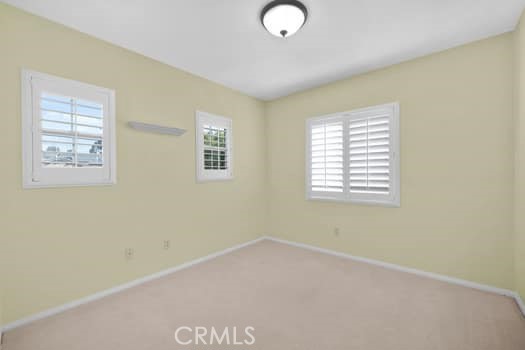 https://media.crmls.org/medias/6b1f2ded-e0e2-4bf2-a48f-b0d6cf8cd264.jpg?preset=X-Large