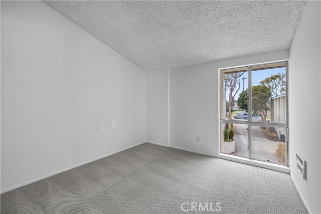 Detail Gallery Image 13 of 38 For 902 Camino Real #207,  Redondo Beach,  CA 90277 - 2 Beds | 2 Baths