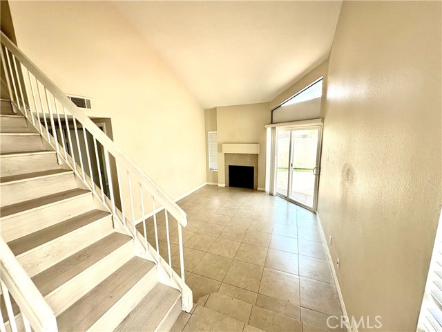 Detail Gallery Image 3 of 21 For 339 Deerfield Ave #20,  Irvine,  CA 92606 - 3 Beds | 2/1 Baths
