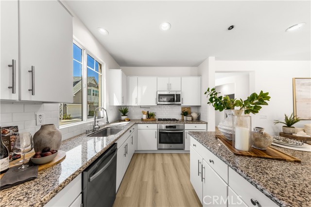 Detail Gallery Image 8 of 42 For 114 Cultivate, Irvine,  CA 92618 - 4 Beds | 3/1 Baths