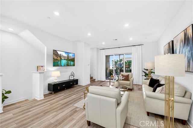 Detail Gallery Image 13 of 60 For 132 Abacus, Irvine,  CA 92618 - 3 Beds | 3/1 Baths