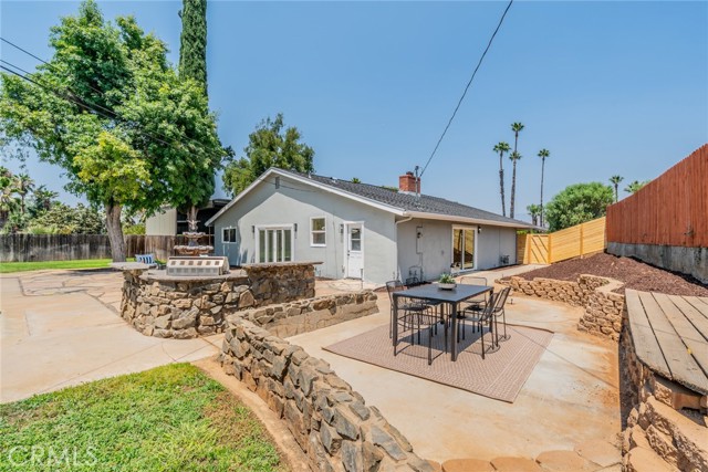306 Felisa Court, Redlands CA: https://media.crmls.org/medias/6b2007bb-a739-4d6f-a9b0-e6947f5d7c15.jpg