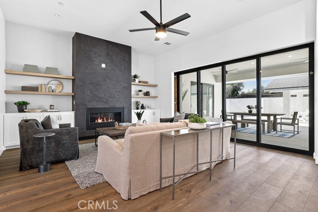 Detail Gallery Image 5 of 50 For 11221 Davenport Rd, Rossmoor,  CA 90720 - 5 Beds | 6 Baths