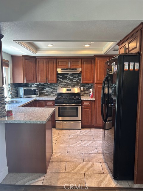 16045 Jackson Drive, Fontana CA: https://media.crmls.org/medias/6b21aed1-c6f4-42ba-b2aa-f83f31f2233d.jpg