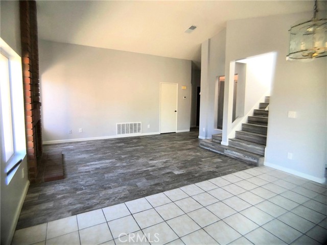 Image 9 of 24 For 25137 Desert Willow Drive