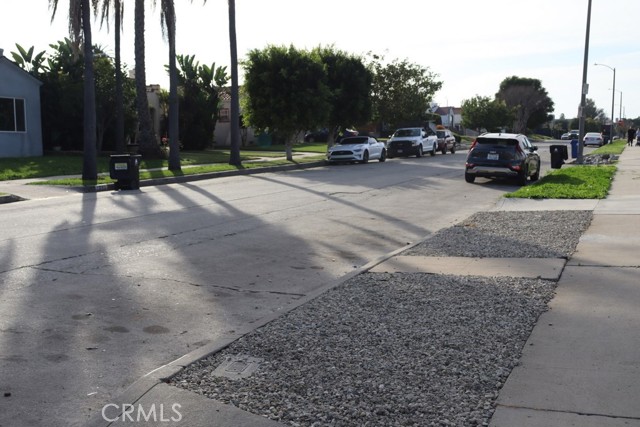 Detail Gallery Image 27 of 75 For 1917 W 74th, Los Angeles,  CA 90047 - 4 Beds | 3 Baths