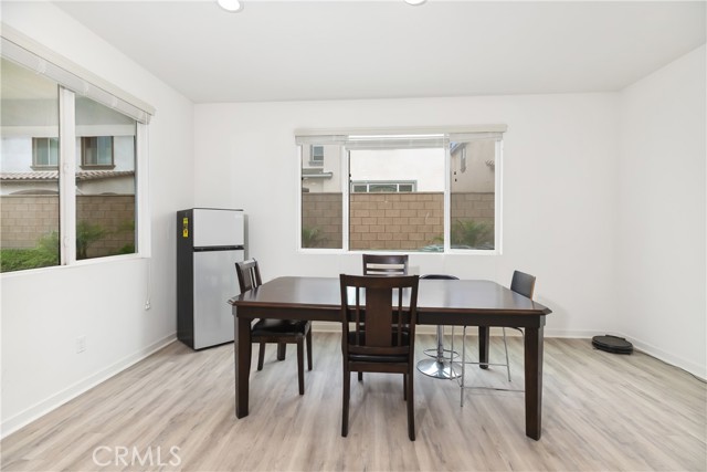 Detail Gallery Image 11 of 38 For 2941 E Travertine St, Ontario,  CA 91762 - 5 Beds | 4 Baths