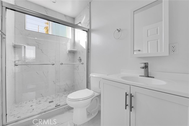 Detail Gallery Image 5 of 21 For 1020 Dennis #B,  Simi Valley,  CA 93065 - 1 Beds | 1 Baths