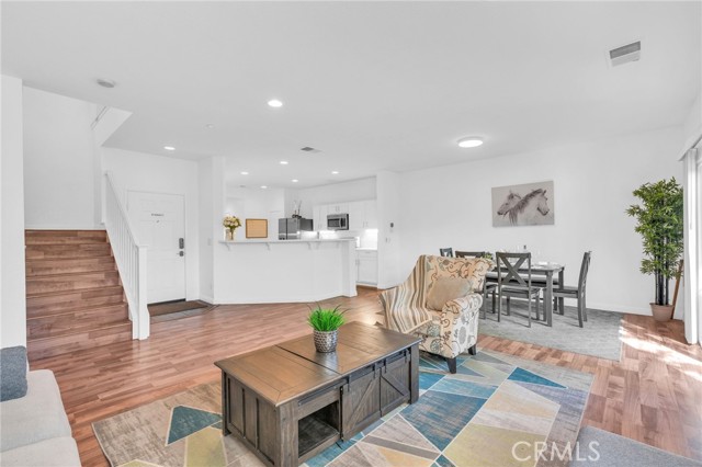 Detail Gallery Image 3 of 29 For 7353 W Ellena #83,  Rancho Cucamonga,  CA 91730 - 3 Beds | 2/1 Baths