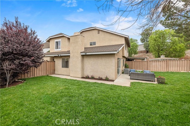 16606 Shinedale Drive, Canyon Country CA: https://media.crmls.org/medias/6b249d47-6c82-4713-8ebb-35ba321b2d5d.jpg