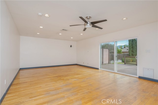 Detail Gallery Image 28 of 50 For 1420 N Frederic, Burbank,  CA 91505 - 3 Beds | 2/1 Baths