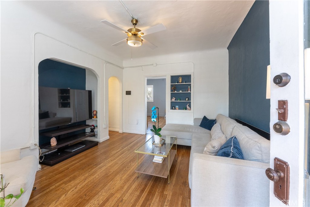 800 Pacific Avenue #305