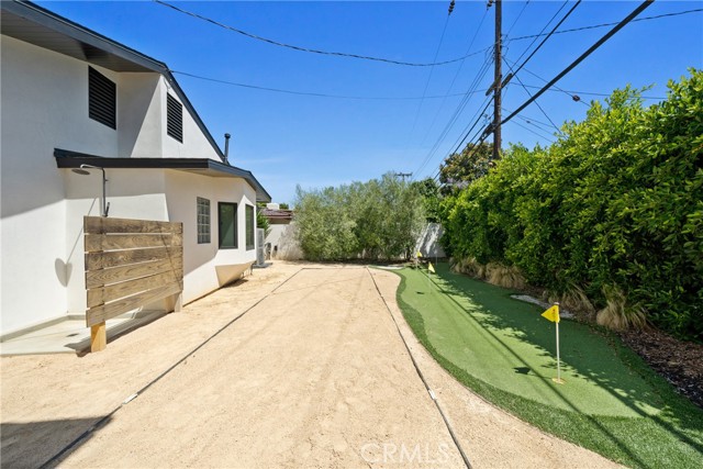 Detail Gallery Image 18 of 28 For 3000 Country Club, Costa Mesa,  CA 92626 - 4 Beds | 4/1 Baths