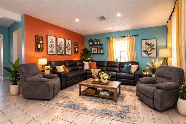 Detail Gallery Image 8 of 21 For 3625 E Marcelle, Compton,  CA 90221 - 3 Beds | 1/1 Baths