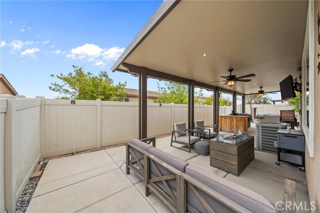 Detail Gallery Image 27 of 35 For 17925 Cloudberry Dr, San Bernardino,  CA 92407 - 3 Beds | 2 Baths