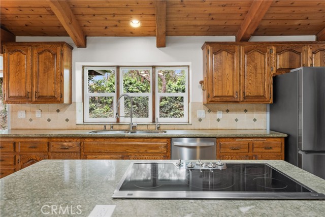 Detail Gallery Image 20 of 75 For 3185 Sonrisa, Corona,  CA 92881 - 7 Beds | 6/1 Baths