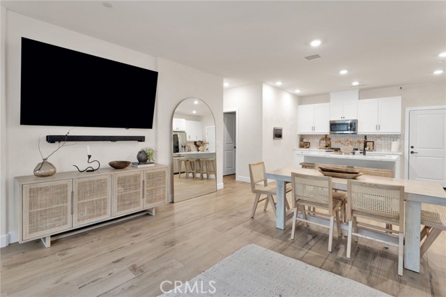 5604 Altamura Way, Fontana CA: https://media.crmls.org/medias/6b2704ef-edd5-4c99-a023-fcb04a88c5c4.jpg