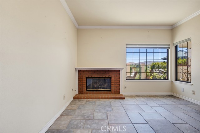 334 Country Club, C photo 9