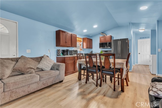 Detail Gallery Image 7 of 22 For 7887 Lampson Ave, Garden Grove,  CA 92841 - 1 Beds | 1 Baths