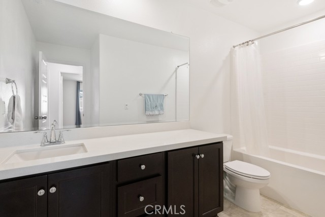 32985 Middlegate Place, Lake Elsinore CA: https://media.crmls.org/medias/6b29130c-f23e-4ffe-9c74-375483b9f416.jpg