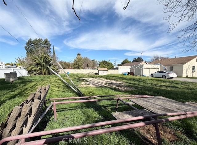 Detail Gallery Image 3 of 8 For 9293 Garfield, Riverside,  CA 92503 - 2 Beds | 1 Baths