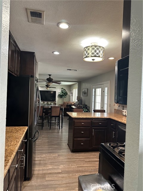 2311 Volya Court, Colton CA: https://media.crmls.org/medias/6b2bd86c-468d-4313-86b9-983a2503400d.jpg