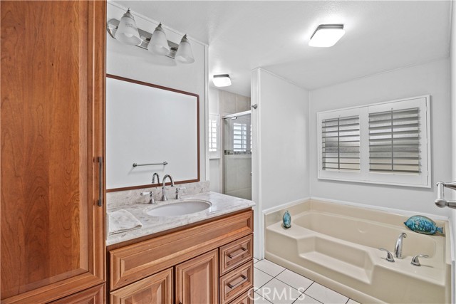 Detail Gallery Image 9 of 31 For 1051 Site Dr #215,  Brea,  CA 92821 - 3 Beds | 2 Baths