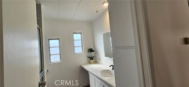 Detail Gallery Image 14 of 19 For 24725 Pennsylvania Ave #B1,  Lomita,  CA 90717 - 2 Beds | 2 Baths
