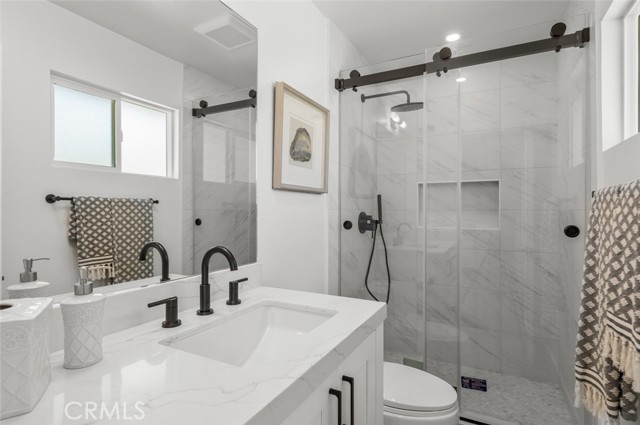 Image 15 of 31 For 16791 Glenhaven Lane