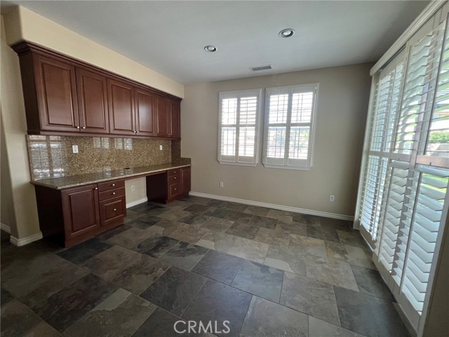 14538 Eagle River Road, Eastvale CA: https://media.crmls.org/medias/6b2de48a-20ab-405c-9fd1-abf58da64097.jpg