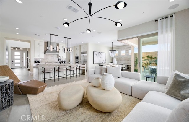 Detail Gallery Image 9 of 26 For 11845 Canoga Ave, Chatsworth,  CA 91311 - 5 Beds | 5/1 Baths