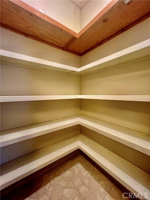 24600 Mountain Ave, Hemet CA: https://media.crmls.org/medias/6b2e7ff3-e809-4e14-a0a9-e8ad70740c56.jpg