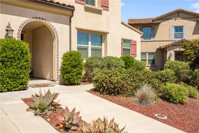 34901 Limecrest Place, Murrieta CA: https://media.crmls.org/medias/6b2f1978-a3e6-40c3-8029-060e083af5fc.jpg