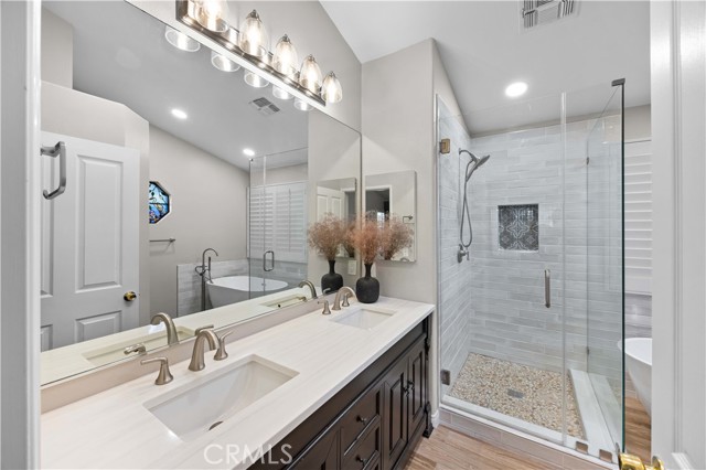 Detail Gallery Image 25 of 38 For 27503 Wellsley Way, Valencia,  CA 91354 - 4 Beds | 3 Baths