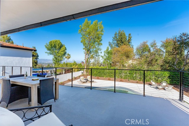 Detail Gallery Image 21 of 57 For 5630 Blanco Ave, Woodland Hills,  CA 91367 - 4 Beds | 4/1 Baths