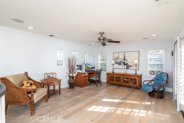 2600 Canto Rompeolas, San Clemente CA: https://media.crmls.org/medias/6b302cb3-940d-4b03-a795-2a7fb6c94b22.jpg