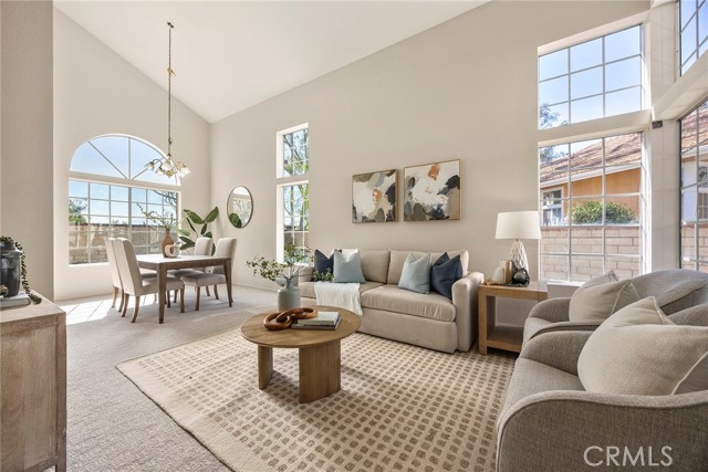 13639 Meadow Crest Drive, Chino Hills CA: https://media.crmls.org/medias/6b302d63-df4b-4e75-9a39-c52ab80ac694.jpg