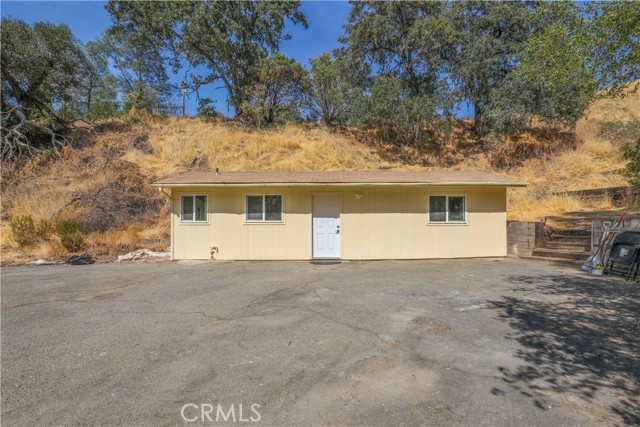 7112 Sonja Lu Lane, Lucerne CA: https://media.crmls.org/medias/6b30e5f6-afa5-4be9-9681-8ec560ab04ea.jpg