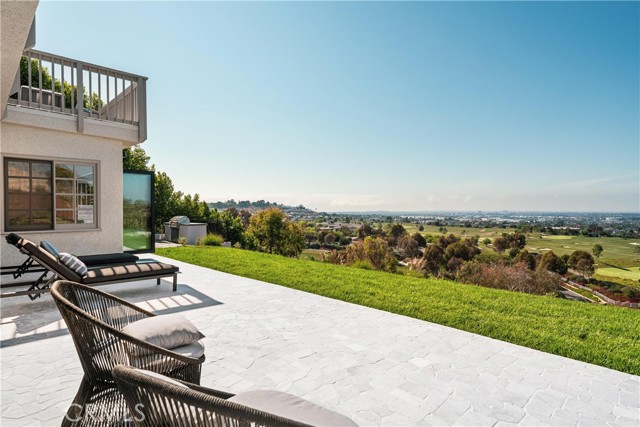 36 Montecillo Drive, Rolling Hills Estates, California 90274, 5 Bedrooms Bedrooms, ,4 BathroomsBathrooms,Residential,For Sale,Montecillo,PW25132244