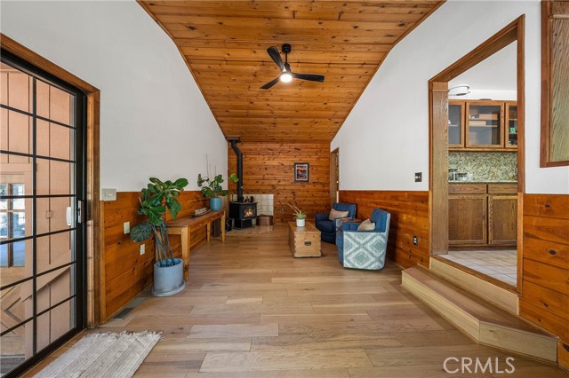 Detail Gallery Image 13 of 56 For 10512 Rosa Trl, Kelseyville,  CA 95451 - 3 Beds | 4 Baths