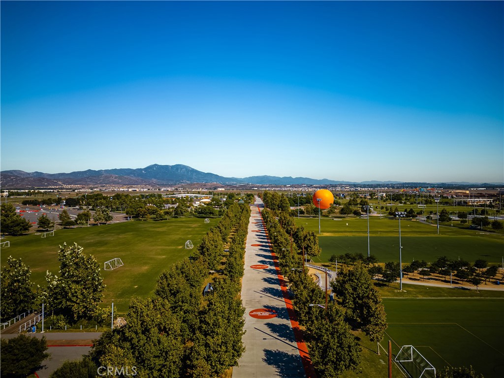 https://media.crmls.org/medias/6b31f93a-3d99-49c3-b7d2-6a9148cebe61.jpg?preset=X-Large