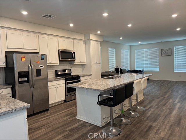 Detail Gallery Image 13 of 18 For 1168 Orchard Dr, Covina,  CA 91722 - 4 Beds | 3/1 Baths