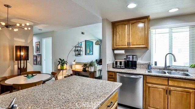 Detail Gallery Image 16 of 66 For 23413 Cambridge Rd #193,  Yorba Linda,  CA 92887 - 2 Beds | 2 Baths