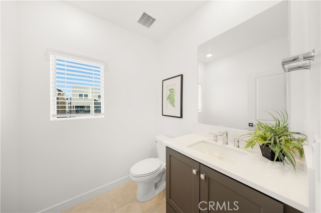 Detail Gallery Image 19 of 33 For 158 Restore, Irvine,  CA 92618 - 4 Beds | 3/1 Baths