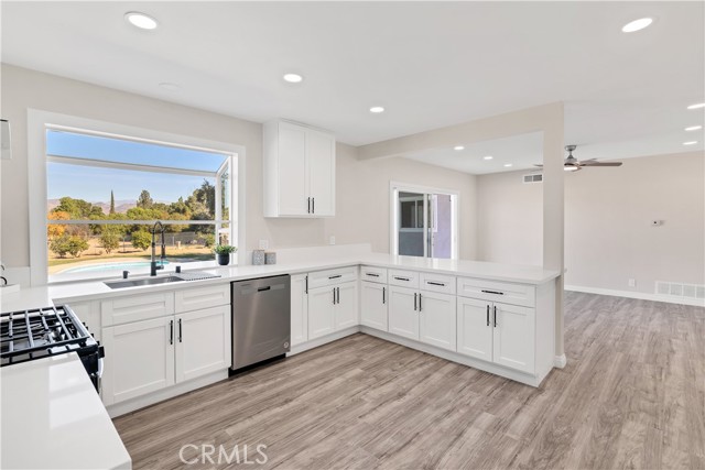 Detail Gallery Image 19 of 42 For 41676 Crest Dr, Hemet,  CA 92544 - 3 Beds | 2 Baths