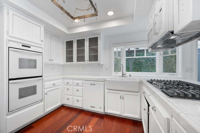 9572 Indian Wells Circle, Huntington Beach CA: https://media.crmls.org/medias/6b33cbfa-6498-482f-ba31-7b225a901cf5.jpg