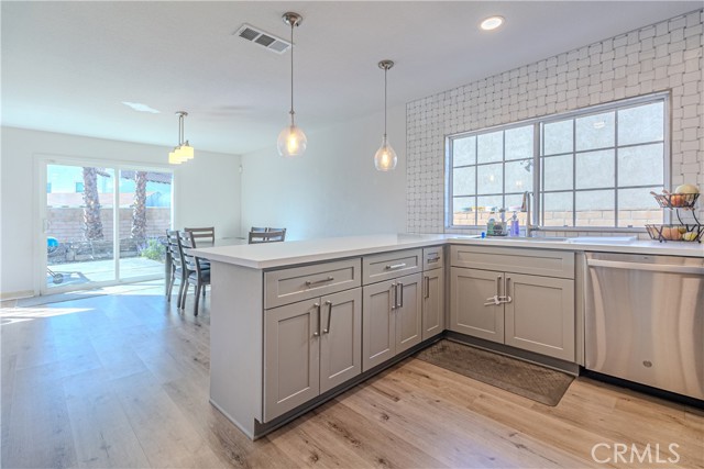 Detail Gallery Image 14 of 35 For 750 Saint Andrews Ct, Corona,  CA 92882 - 4 Beds | 2 Baths